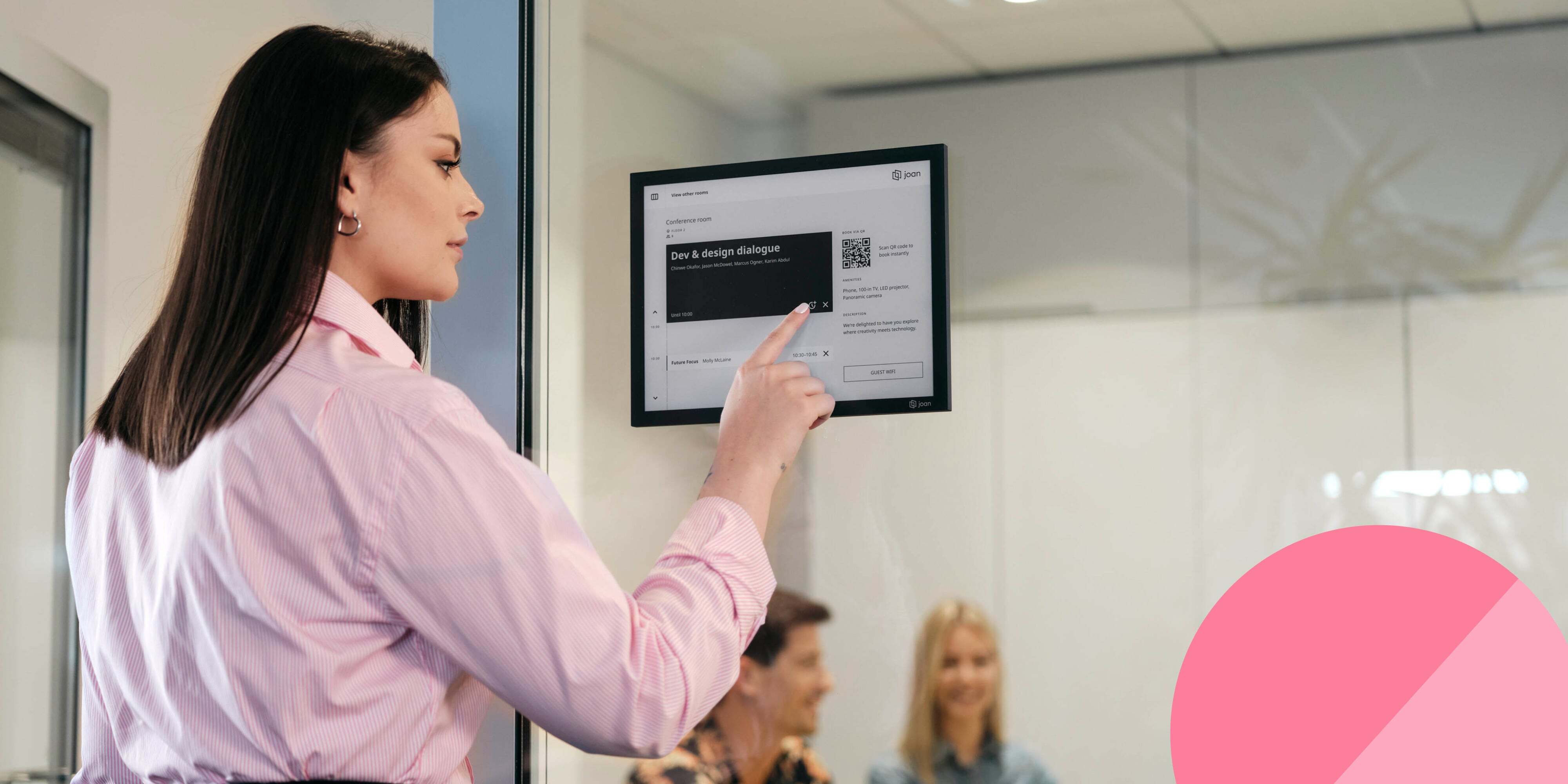 Joan_13-Pro-awards_blog_hubspot_08-01-2026_2